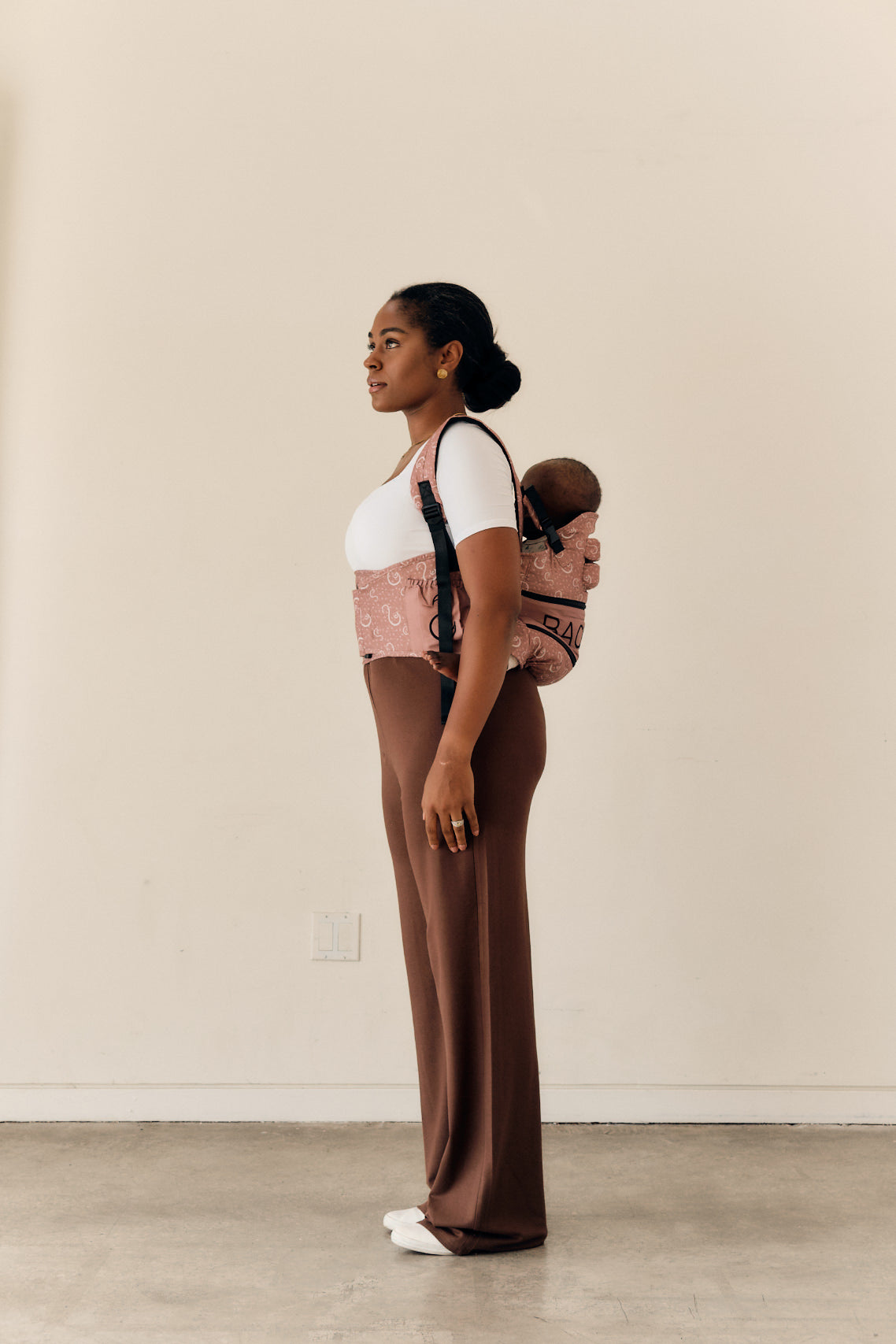 BACKAM BABY CARRIER - SIDE VIEW FULL